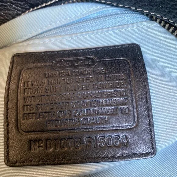 Coach black pebble leather shoulder bag - Picture 7 of 9